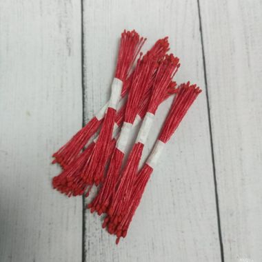 Мелкие красные тычинки на красной нити ― Hobby-Land